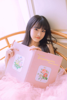 母亲从反抗到顺从日本原因