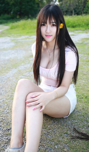 野外强伦轩女教师高清在线